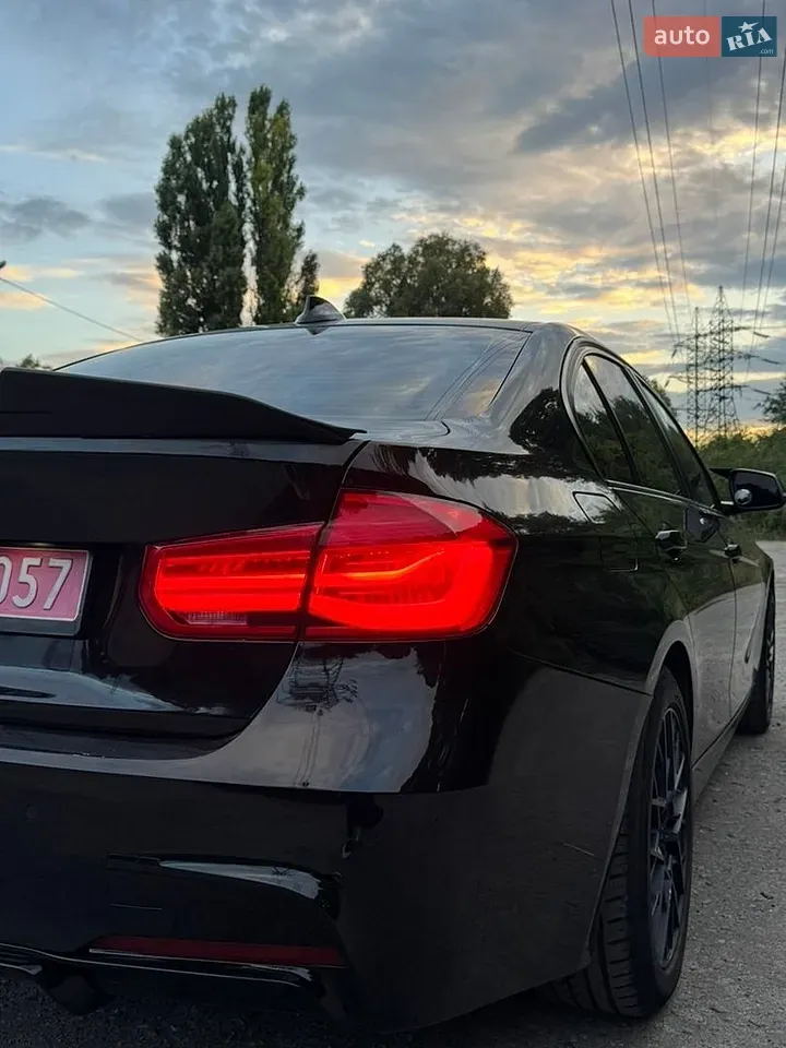 BMW 3 Series 2017 photo 5