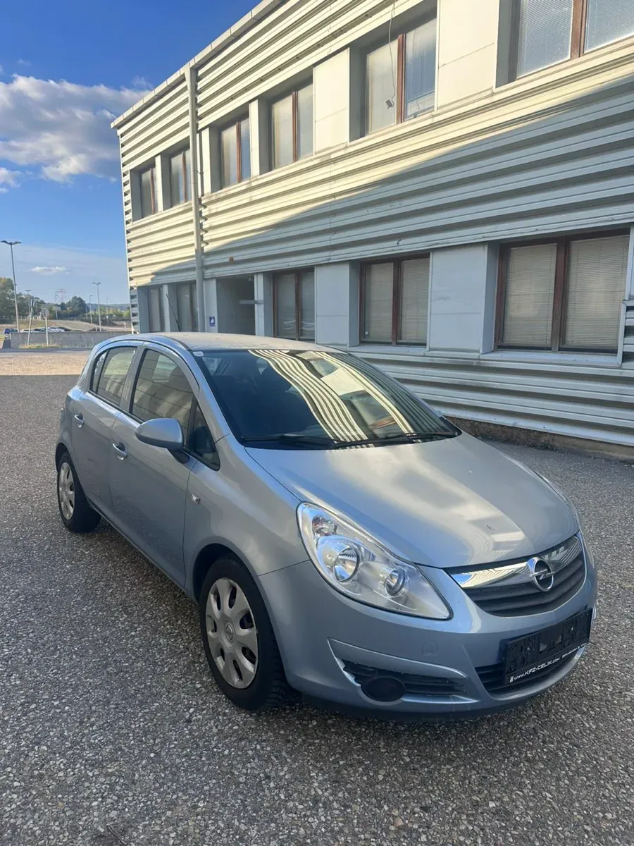 Opel Corsa 2009 photo 2