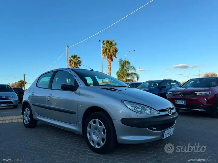 Peugeot 206 2004 photo 3