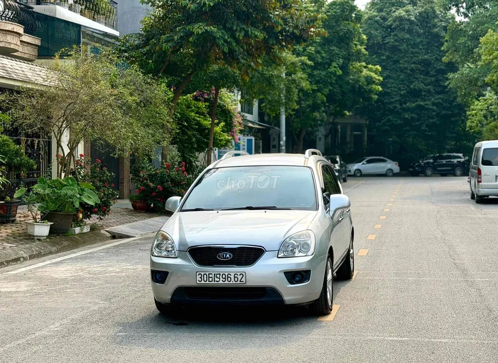 Kia Carens 2015 photo 2