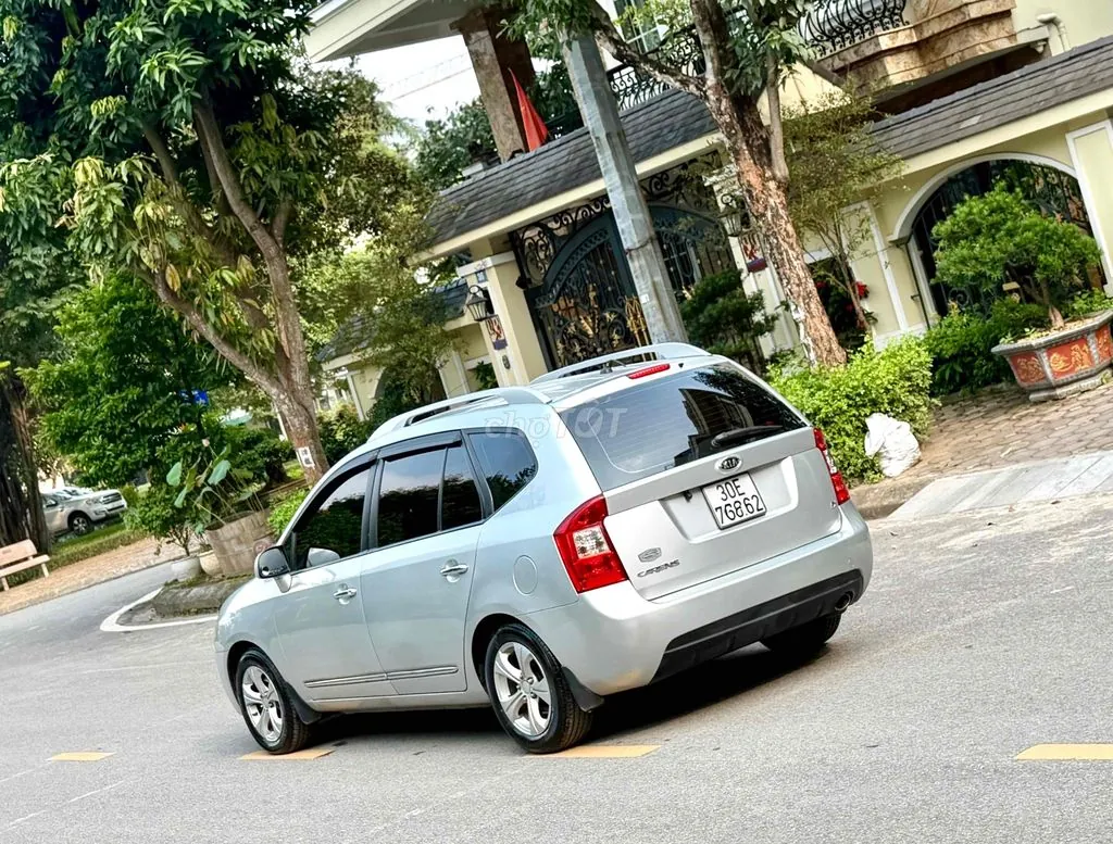 Kia Carens 2015 photo 4