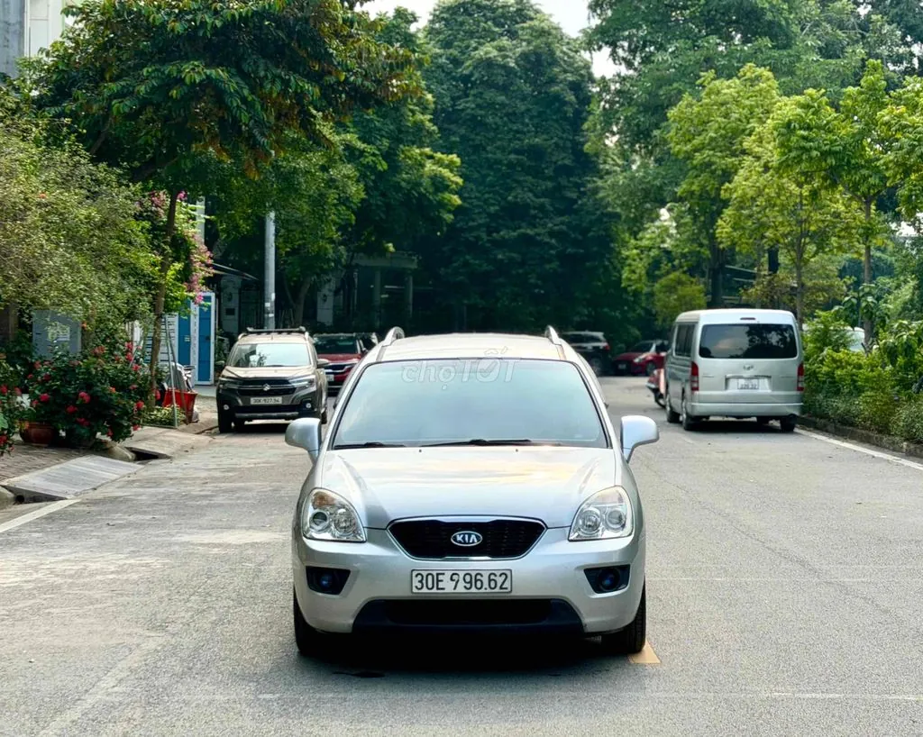 Kia Carens