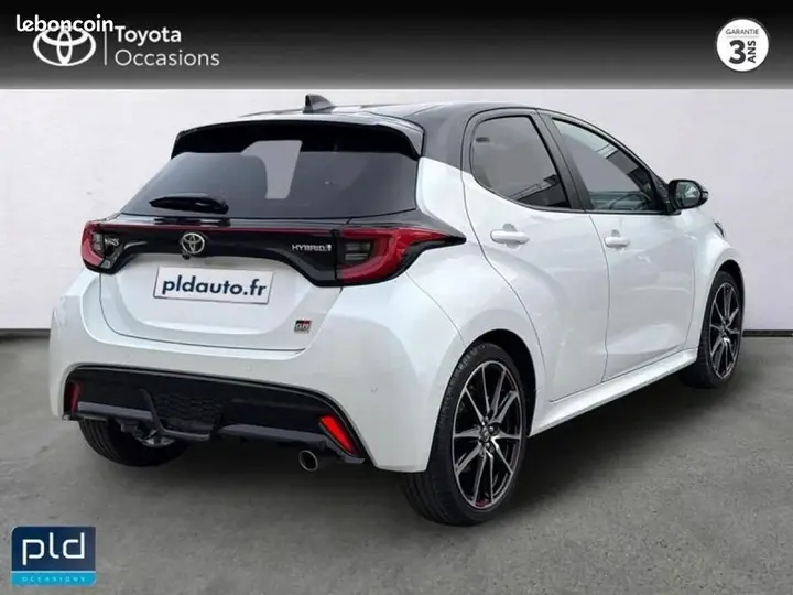 Toyota Yaris 2022 photo 4