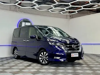 Nissan Serena 2016 photo 2