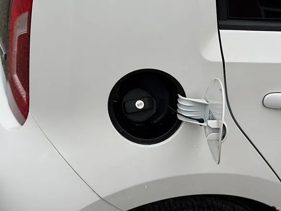 Volkswagen Up 2016 photo 5