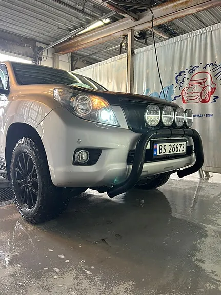 Toyota Land Cruiser 2010 photo 3