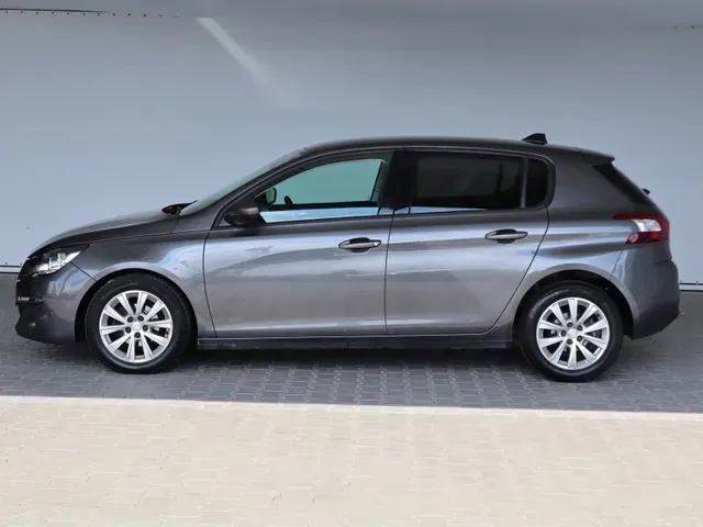 Peugeot 308 2017 photo 2