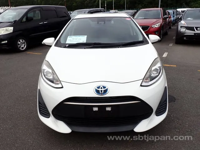 Toyota Aqua S Style 2018 photo 5