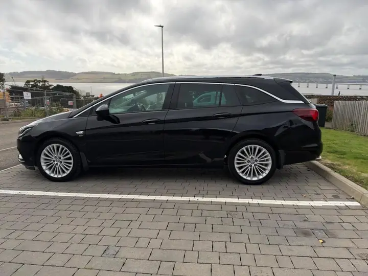 Vauxhall Astra 2017 photo 5