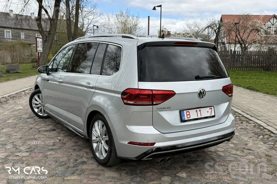 Volkswagen Touran 2017 photo 3