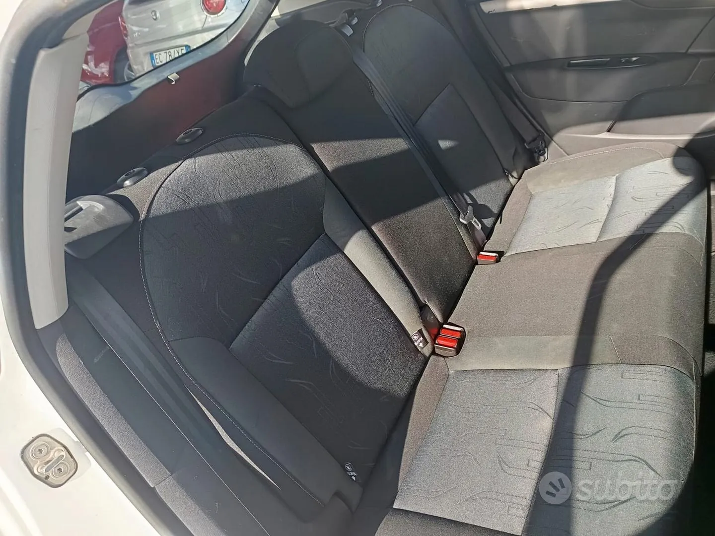 Citroen C4 2013 photo 4