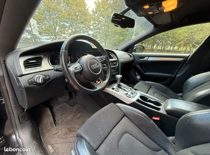 Audi A5 2012 photo 3