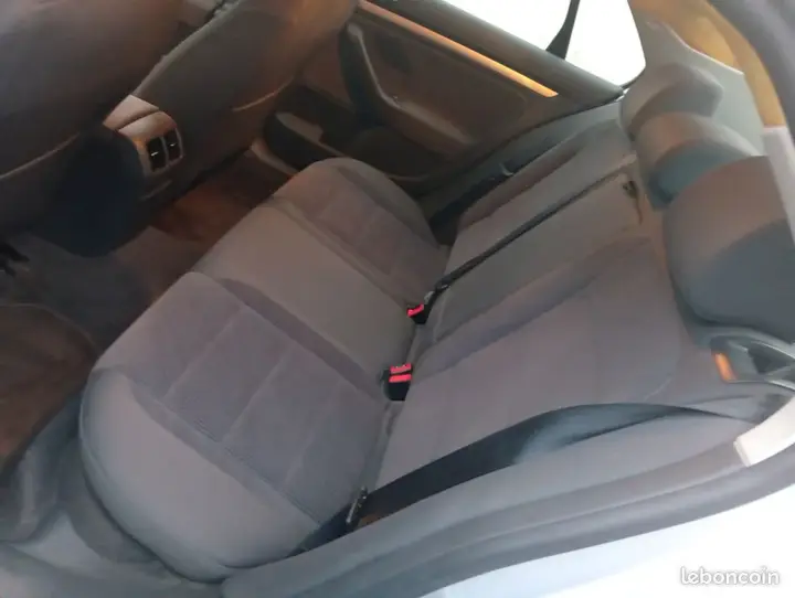 Volkswagen Jetta 2005 photo 5