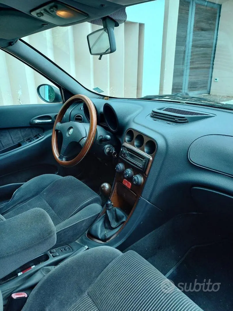 Alfa Romeo 156 2001 photo 3
