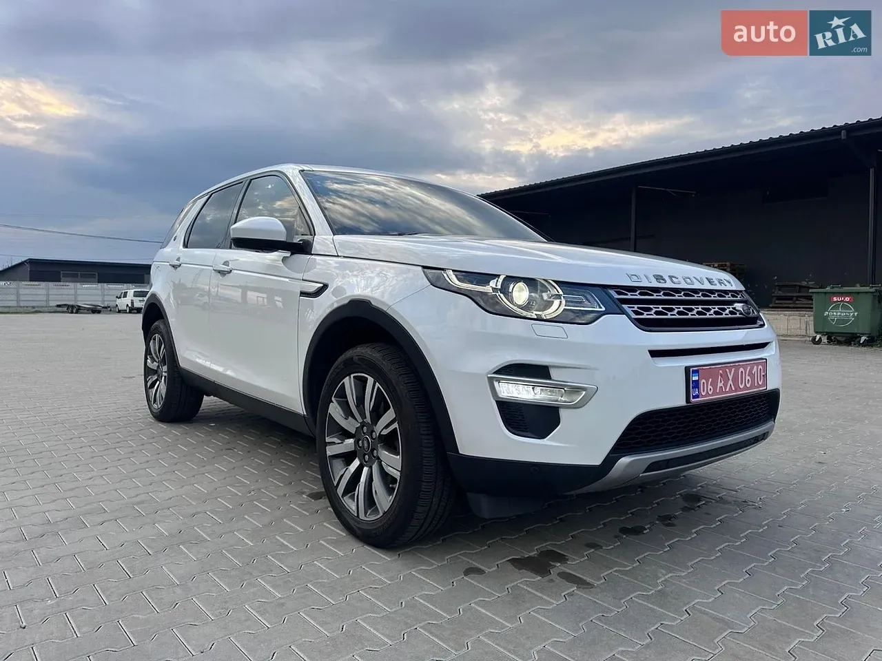 Land Rover Discovery Sport 2017 photo 5