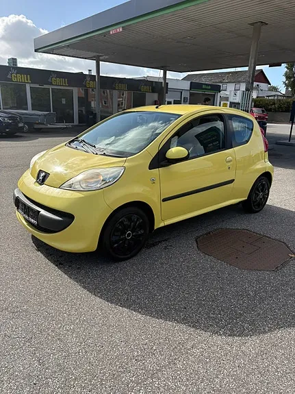 Peugeot 107 2008 photo 2