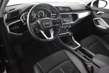 Audi Q3 2022 photo 2