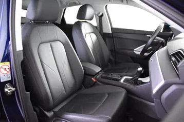 Audi Q3 2022 photo 3