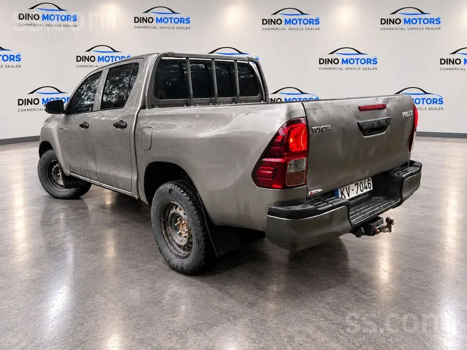 Toyota Hilux 2017 photo 3
