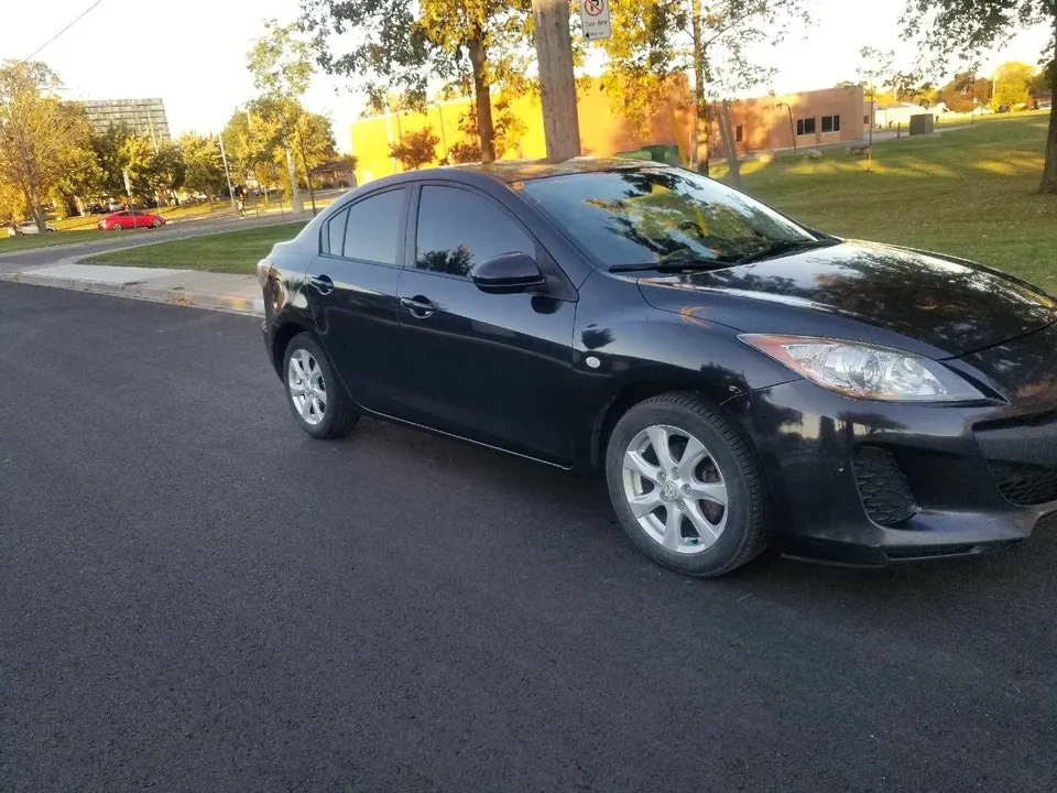 Mazda 3 2012 photo 2