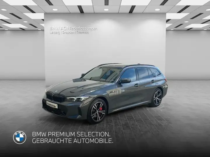 BMW 330E