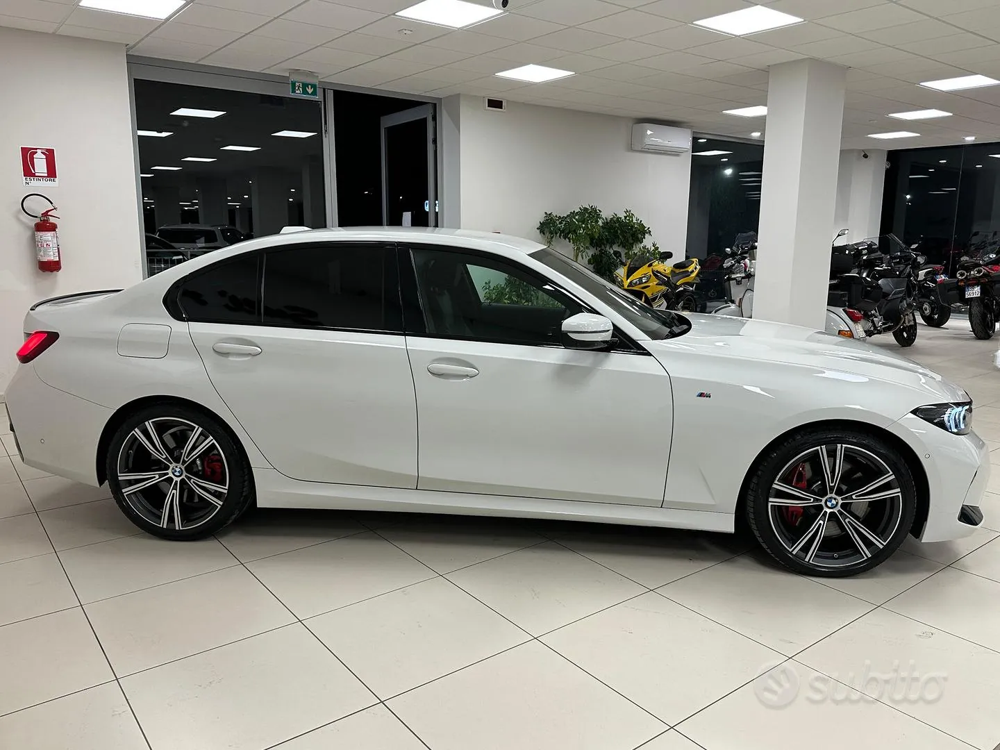 BMW 320D 2024 photo 4