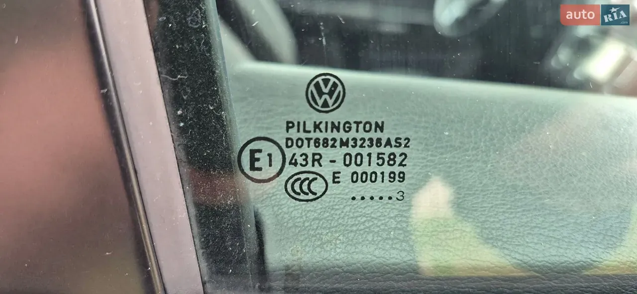 Volkswagen Touran 2013 photo 3