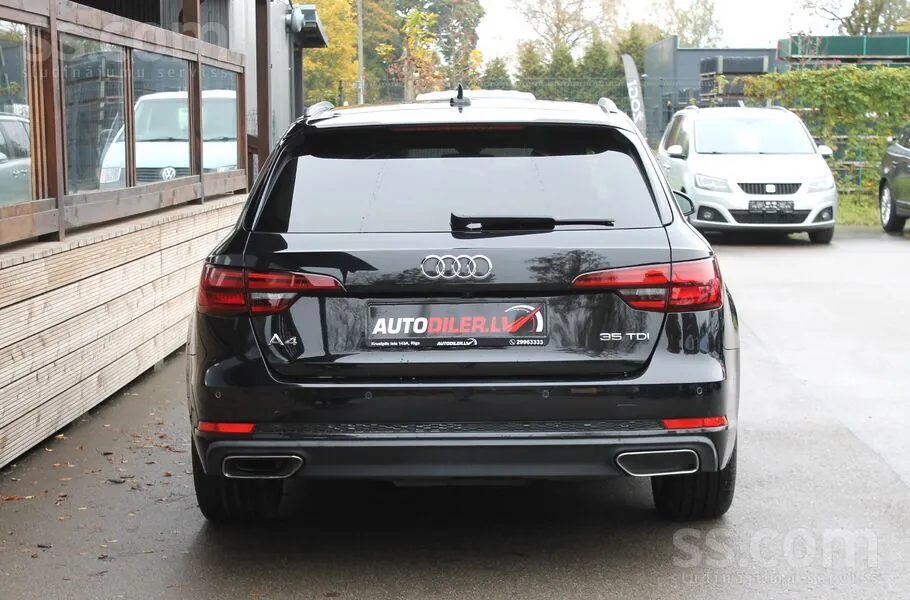 Audi A4 2019 photo 2