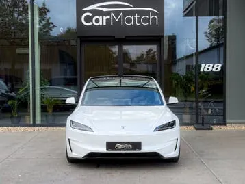 Tesla Model 3 2025 photo 2