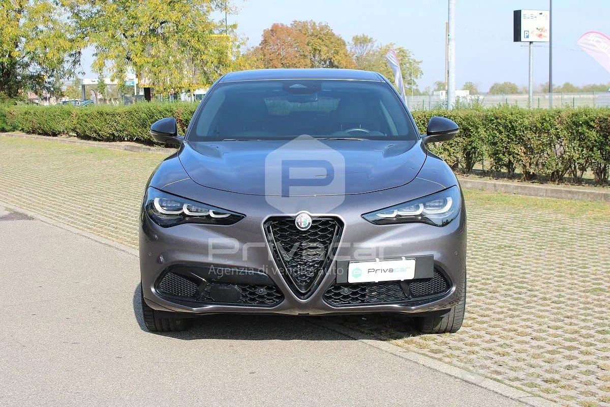 Alfa Romeo Stelvio 2024 photo 2