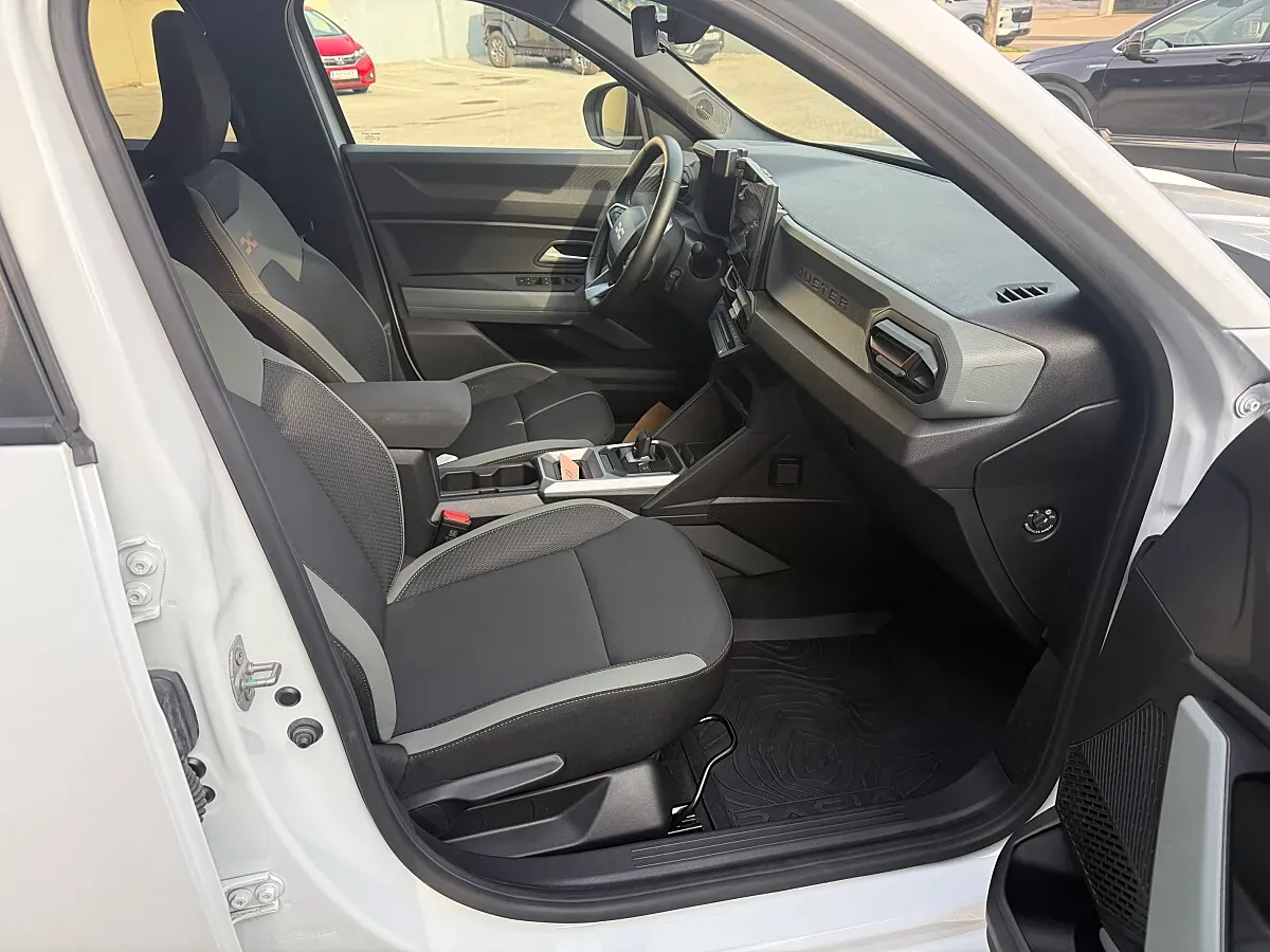 Dacia Duster 2024 photo 3
