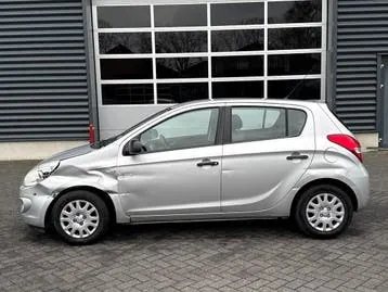 Hyundai I20 2012 photo 2