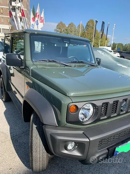 Suzuki Jimny 2023 photo 3