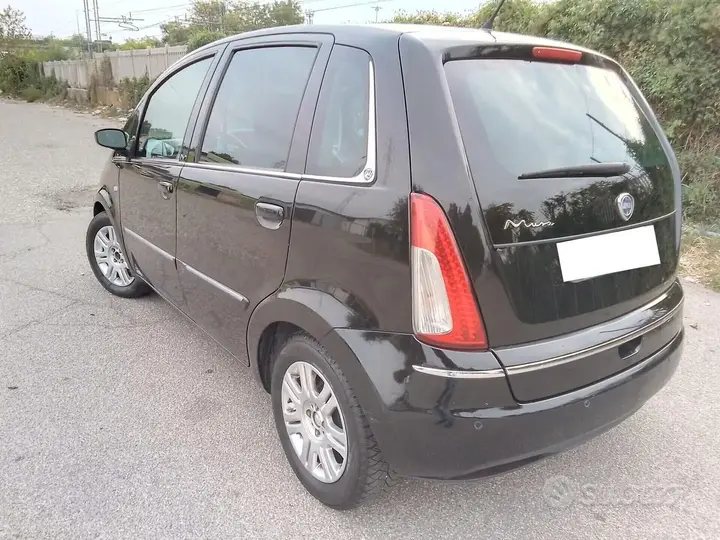 Lancia Musa 2008 photo 4