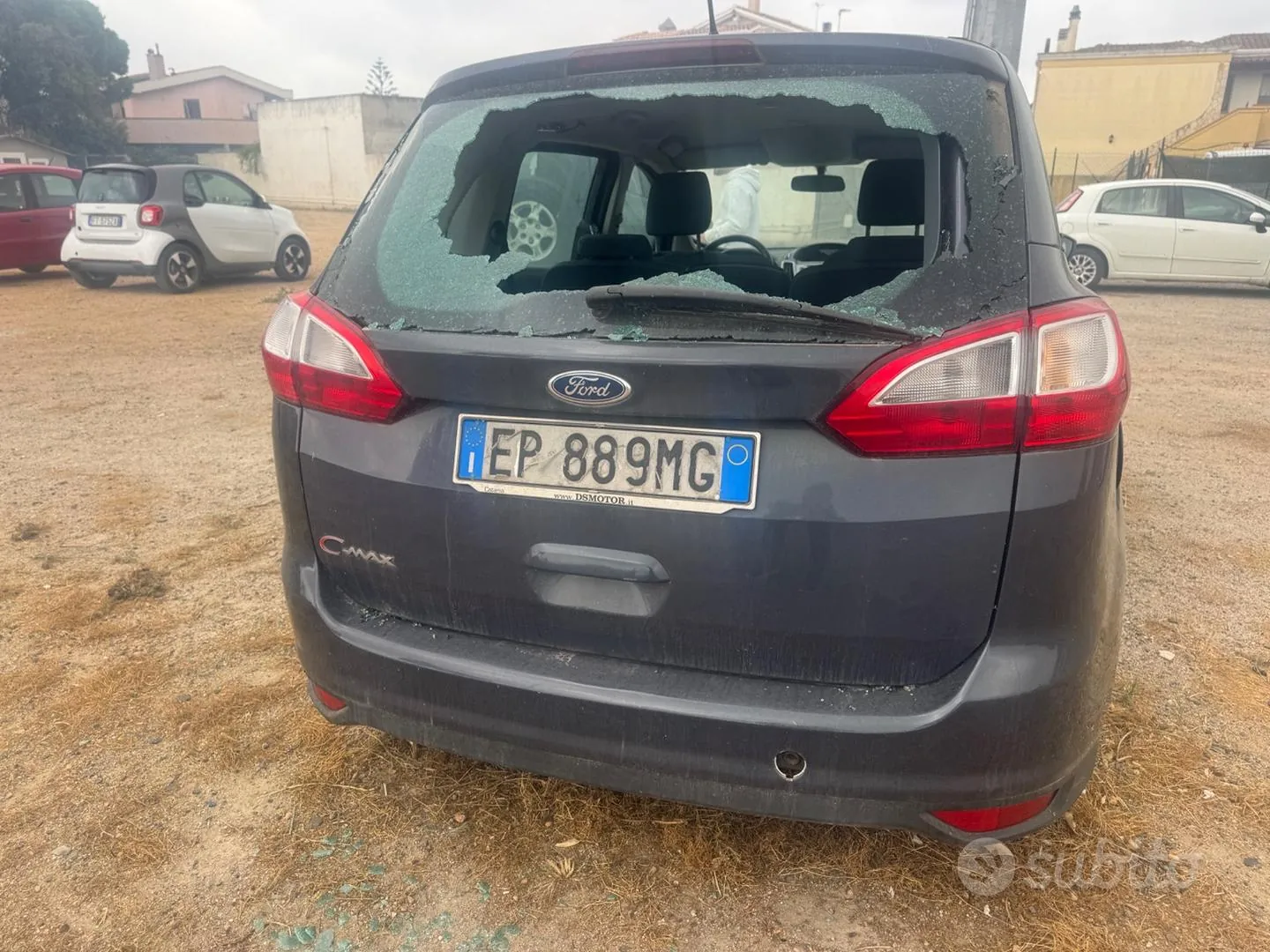 Ford C-Max 2012 photo 2