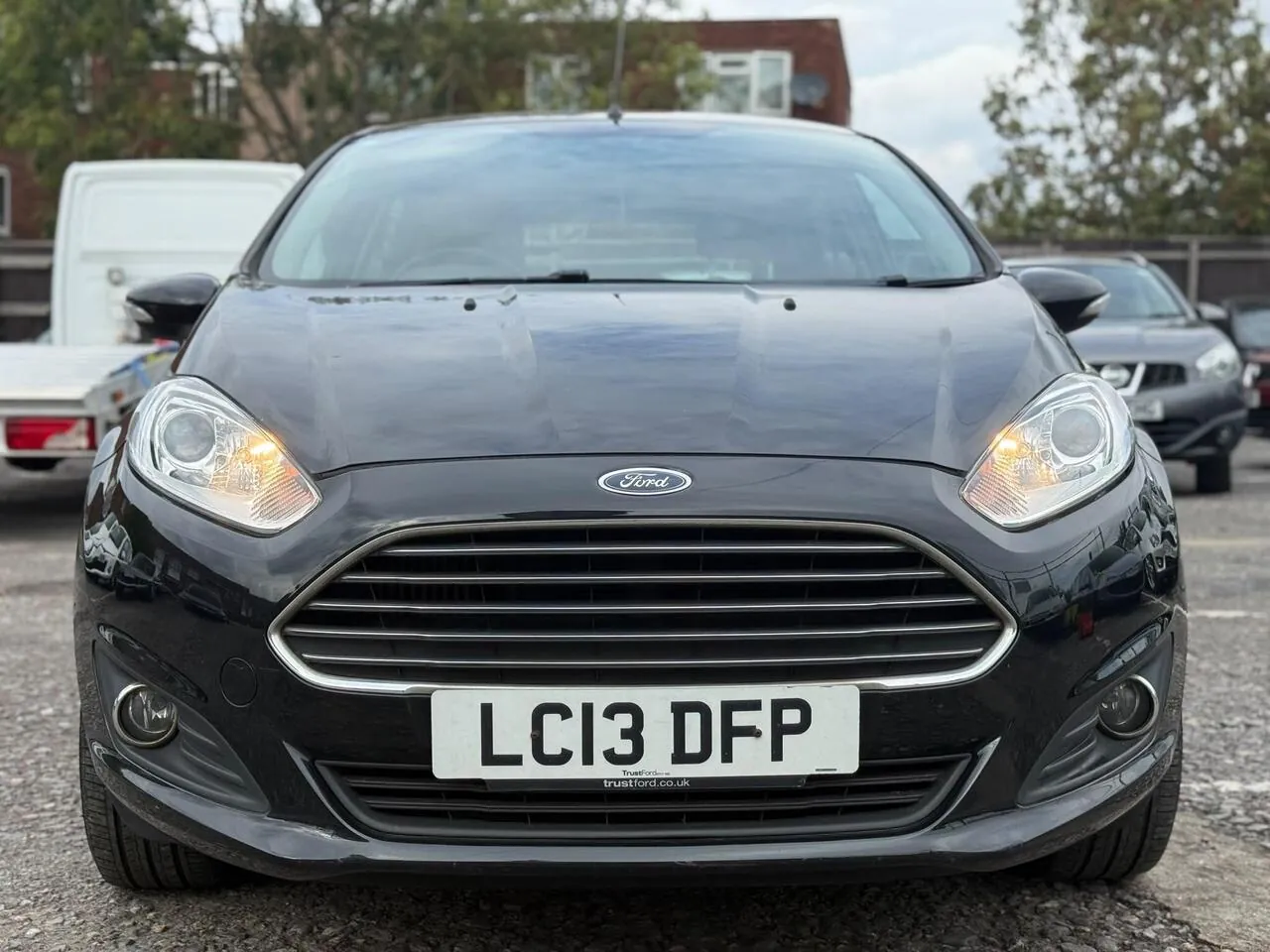 Ford Fiesta 2013 photo 2