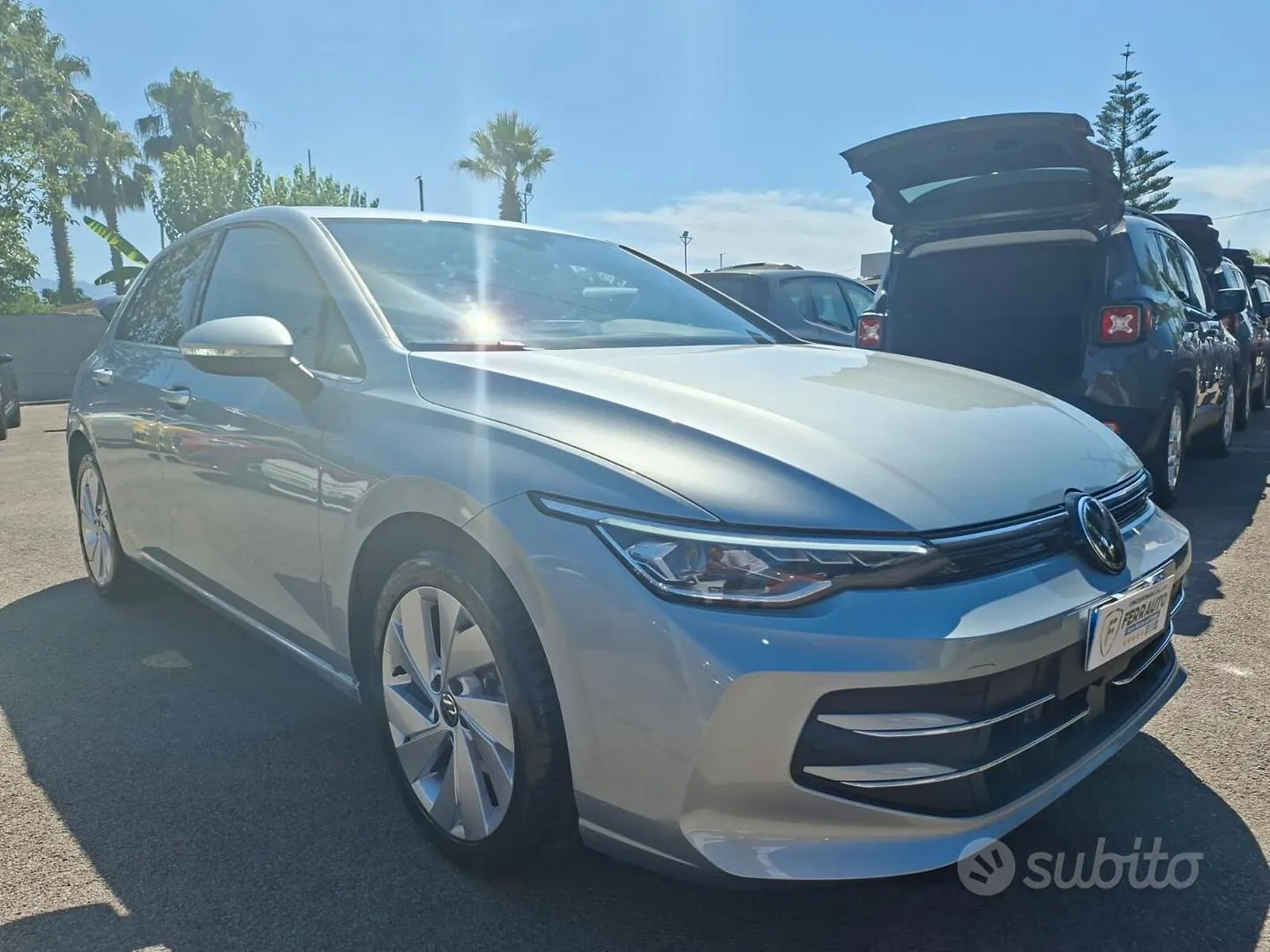 Volkswagen Golf 2025 photo 2