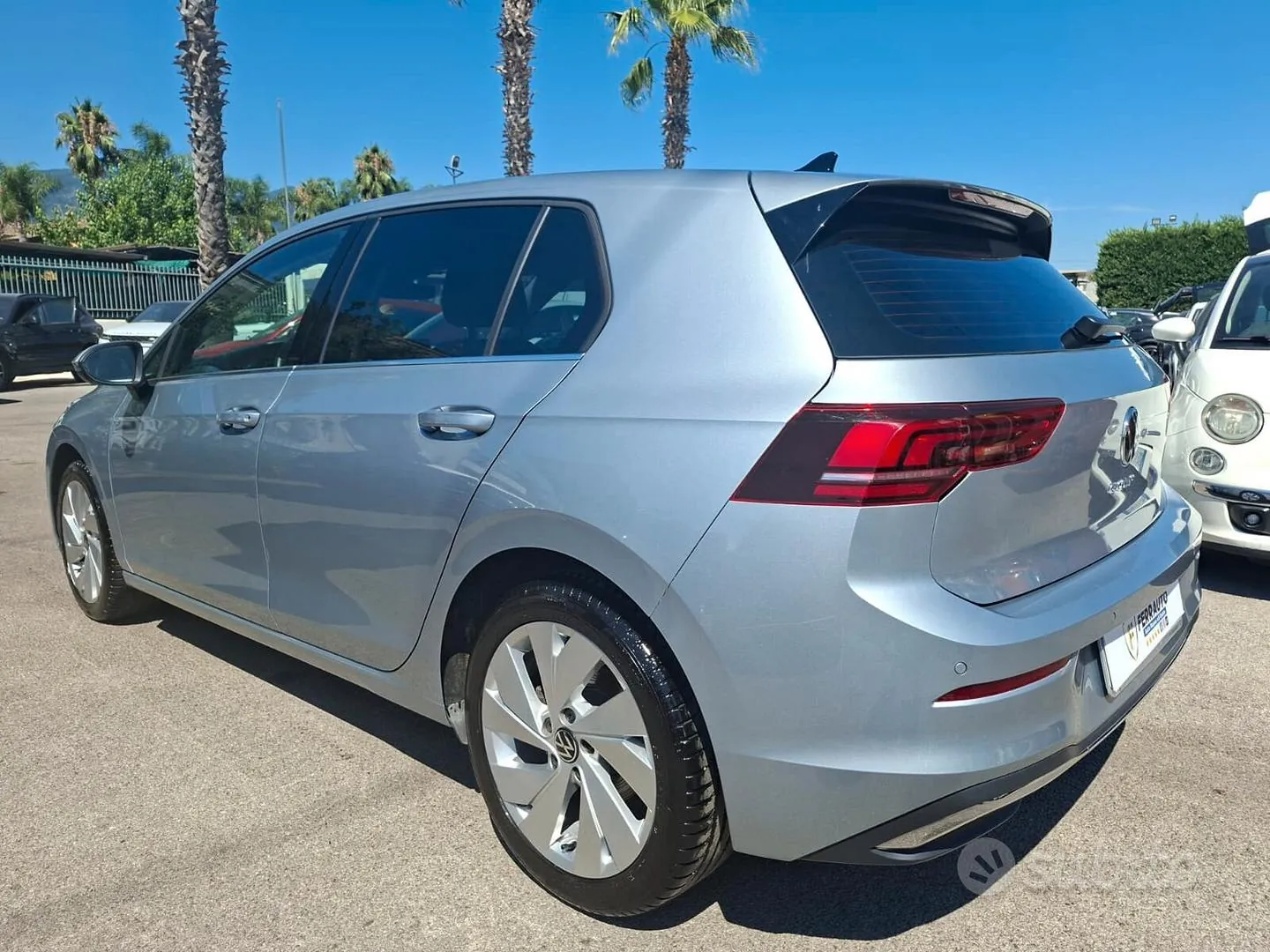 Volkswagen Golf 2025 photo 5