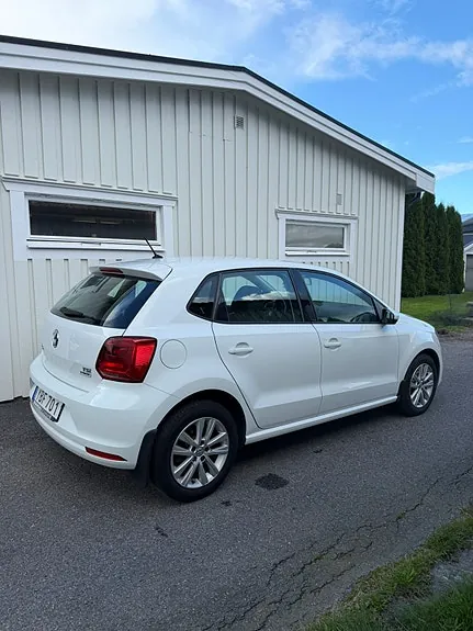 Volkswagen Polo 2016 photo 2