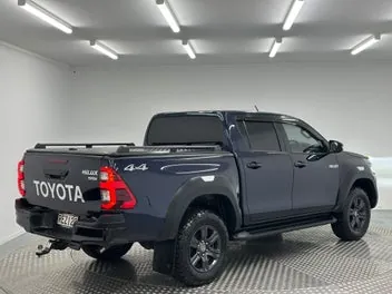 Toyota Hilux 2025 photo 4