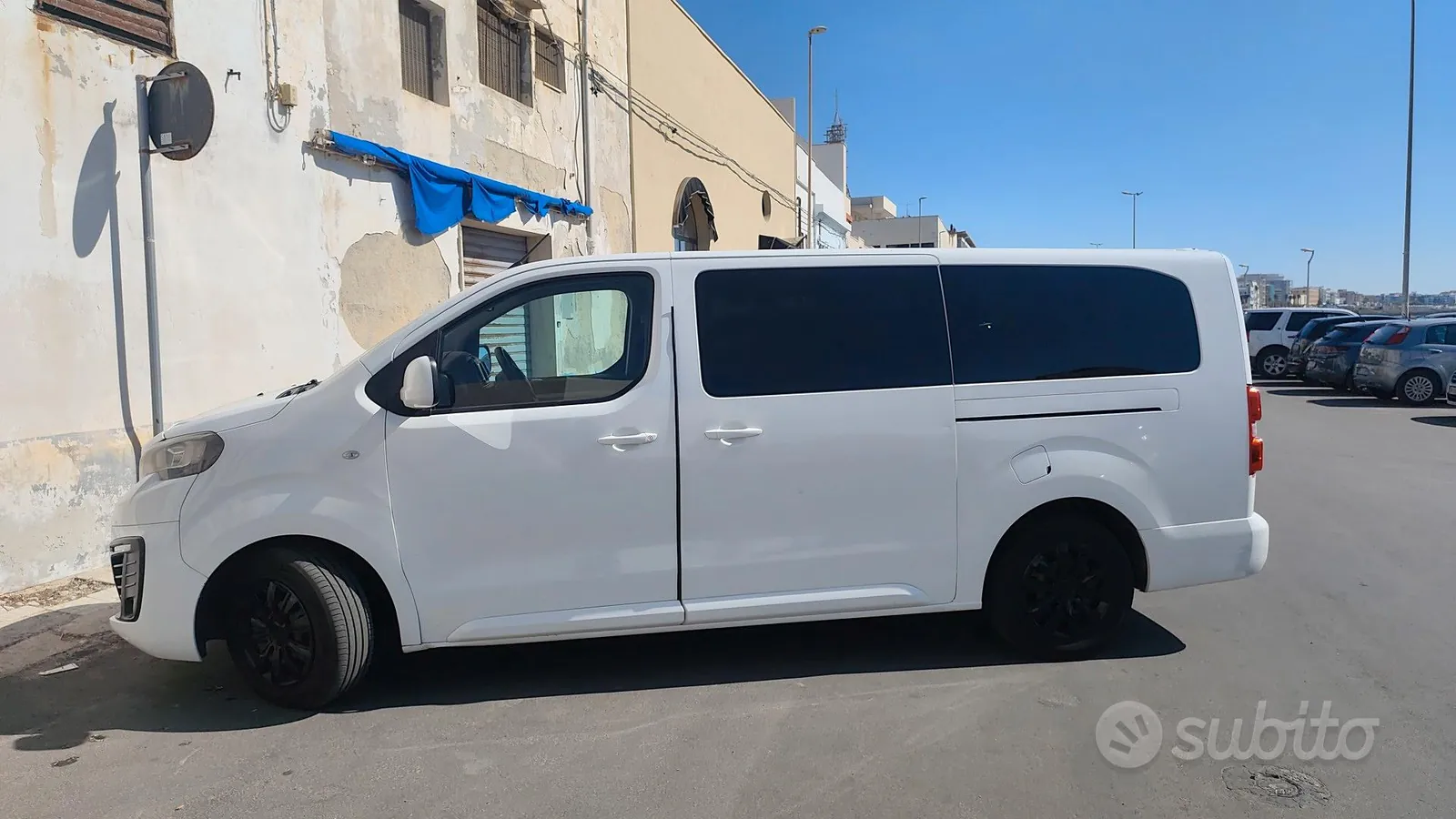 Peugeot Traveller 2018 photo 5
