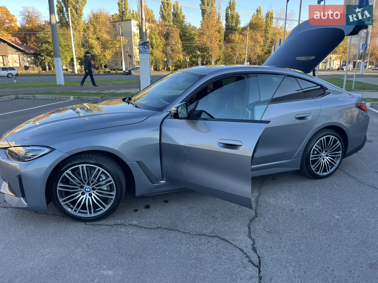 BMW I4 2023 photo 3
