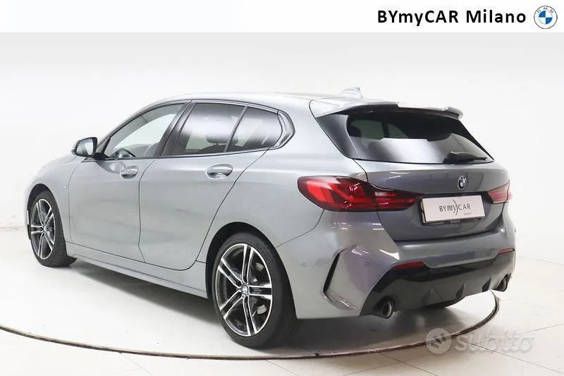 BMW 1 Series 2022 photo 3