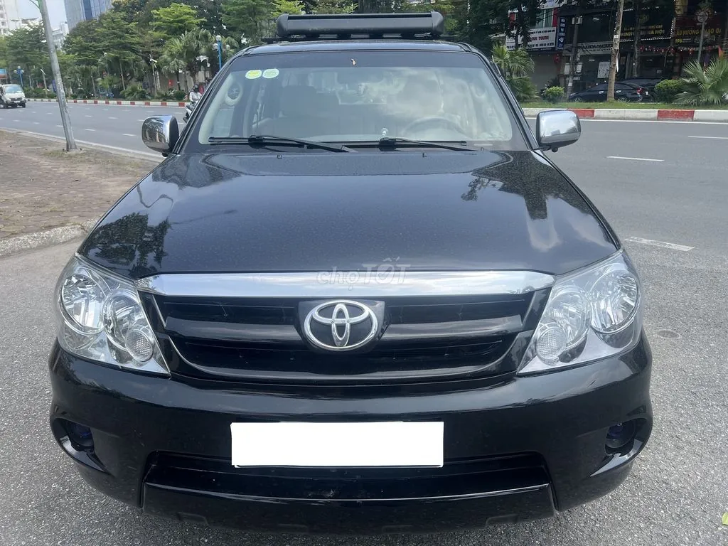 Toyota Fortuner 2008 photo 2