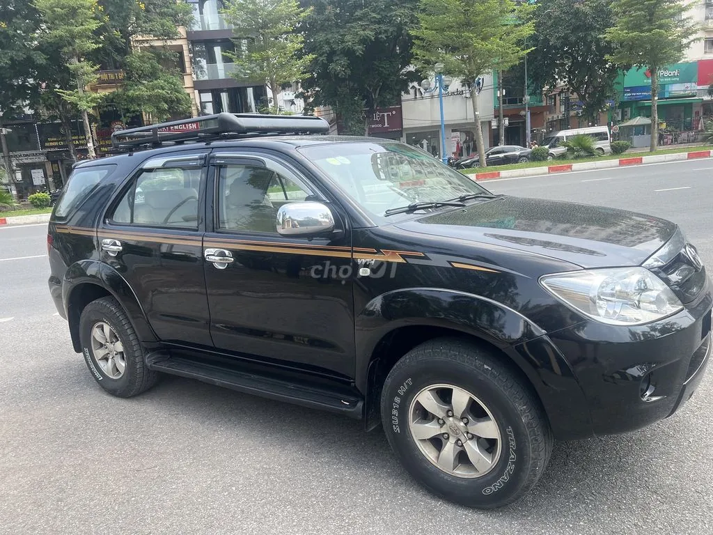 Toyota Fortuner 2008 photo 3