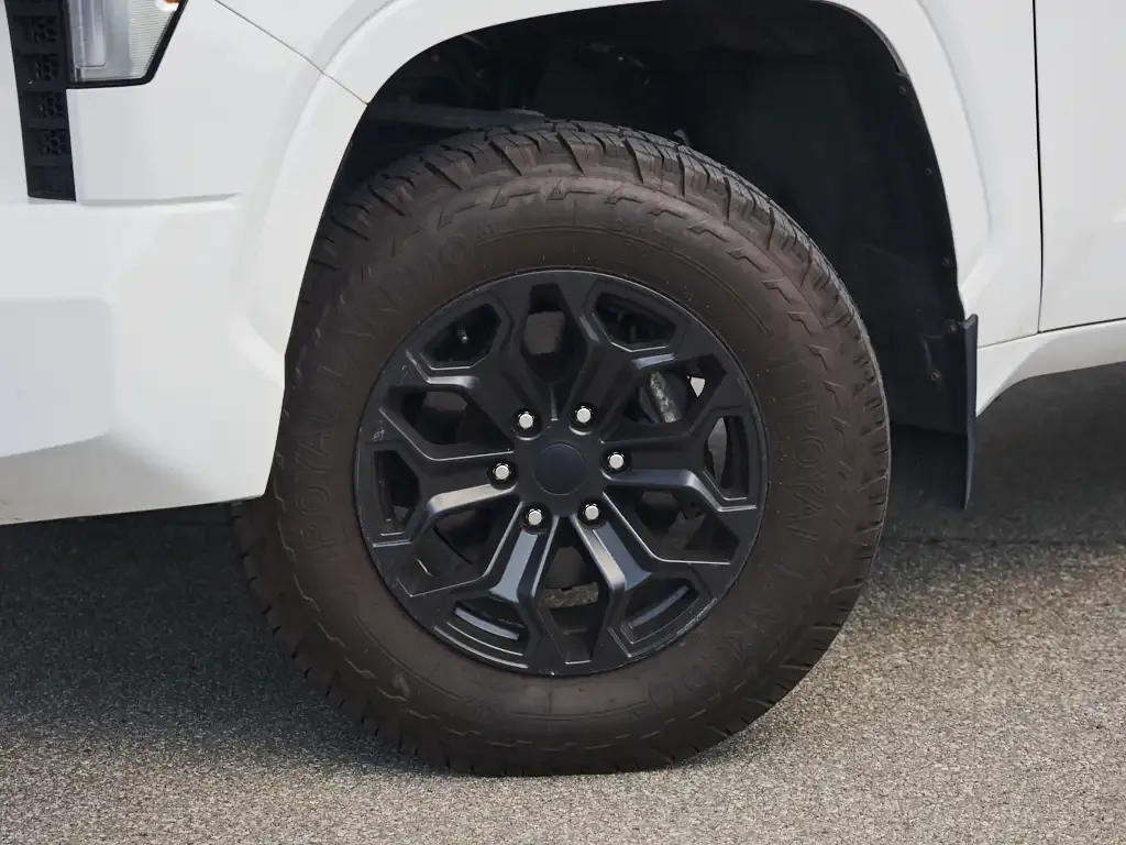Toyota Tundra 2023 photo 3