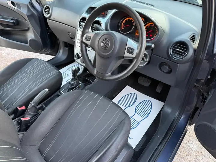 Vauxhall Corsa 2009 photo 5
