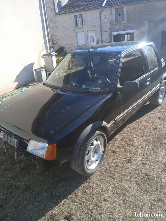 Peugeot 205 1986 photo 3