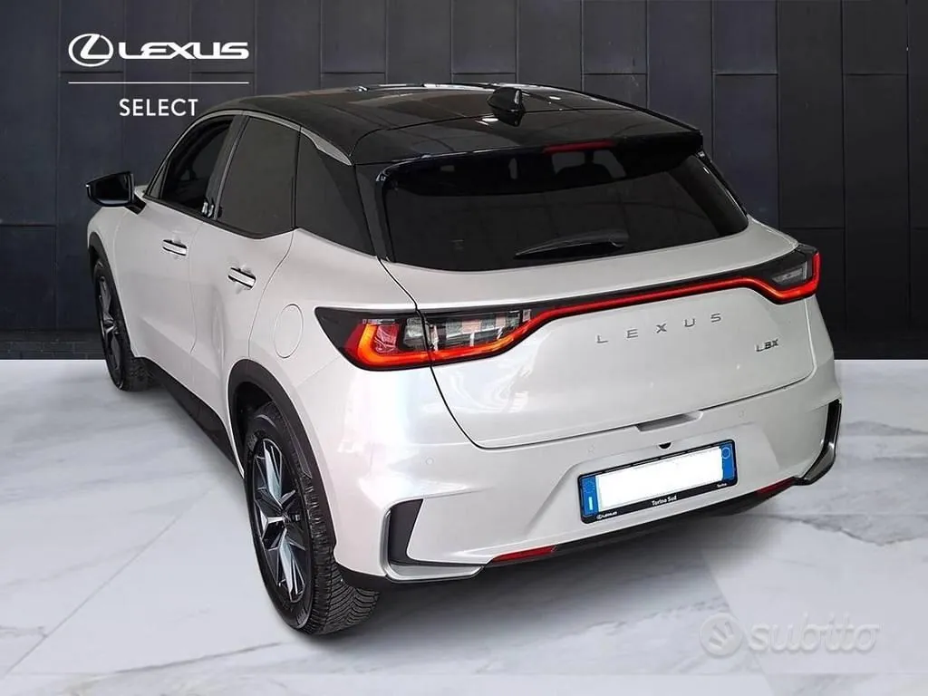 Lexus Lbx 2024 photo 4