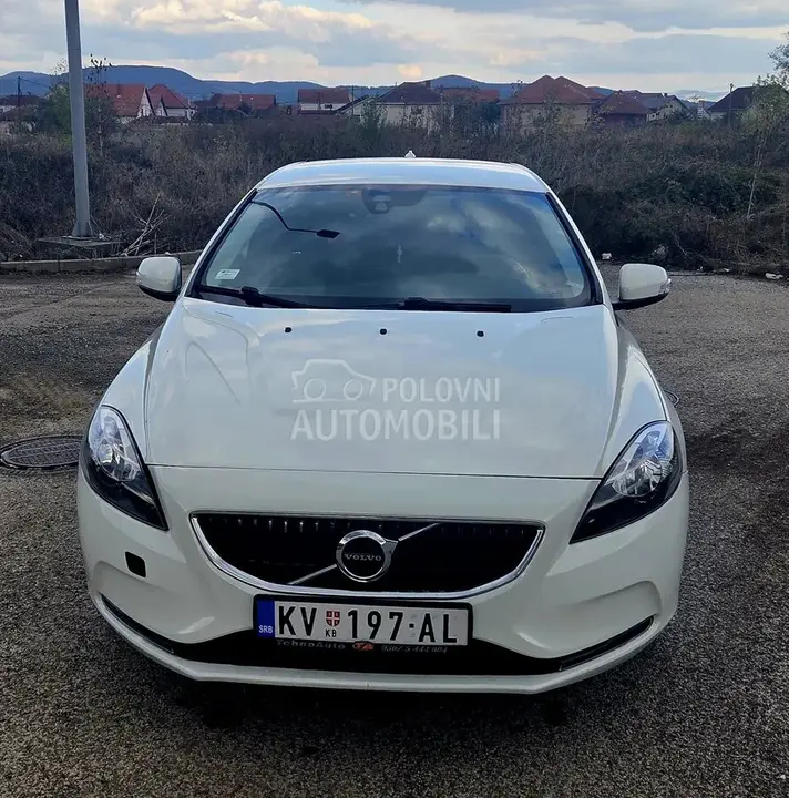 Volvo V40 2017 photo 2